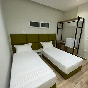 Rai , Saranda Albanie